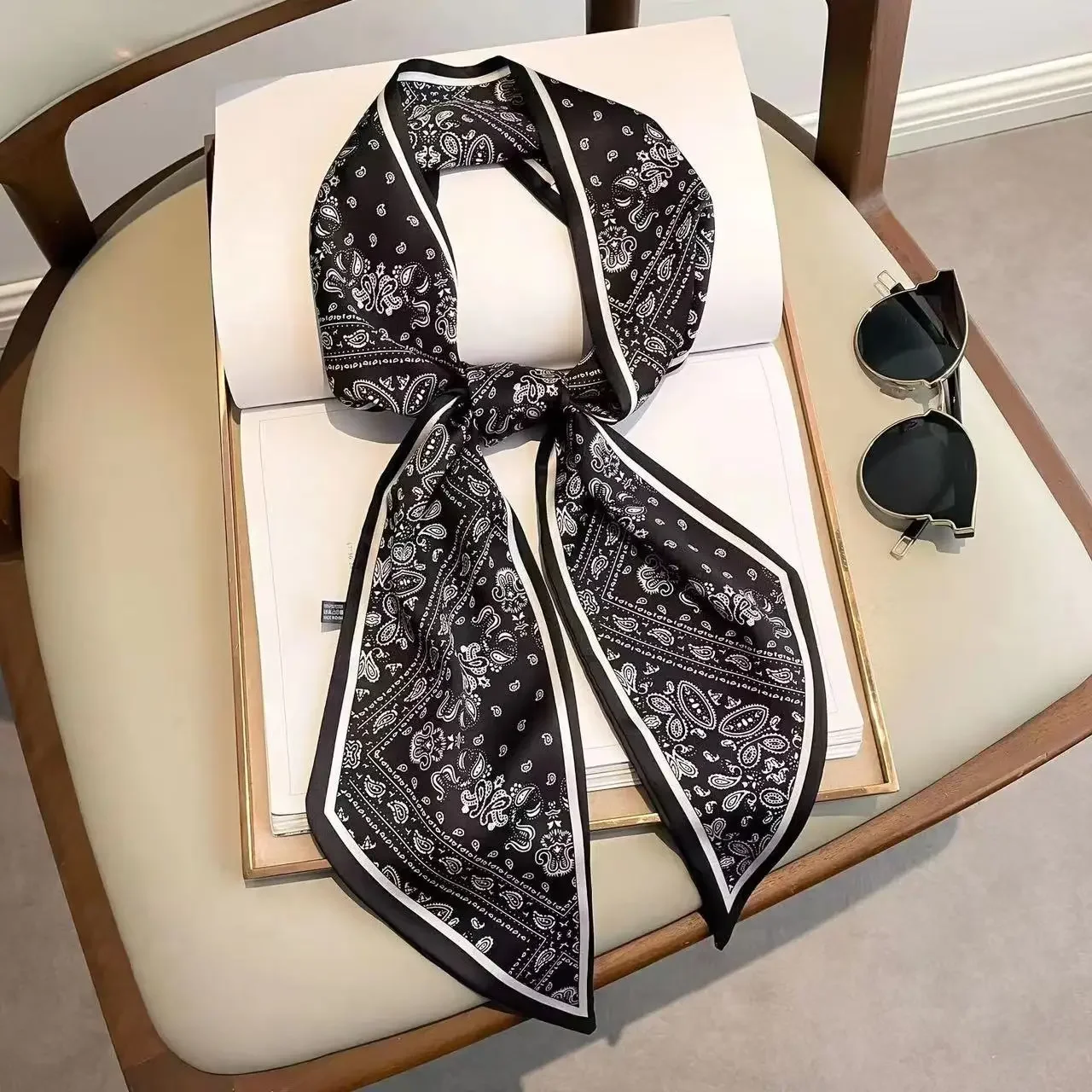 Design Print Skinny Scarf Plai - đánh giá và giá Luxury Bags Women Brands